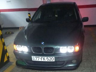 BMW
520